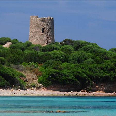 Sardinia Beach Apartments อาเญ็นตู ภายนอก รูปภาพ