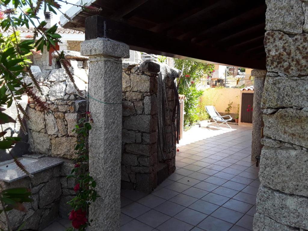 Sardinia Beach Apartments อาเญ็นตู ภายนอก รูปภาพ