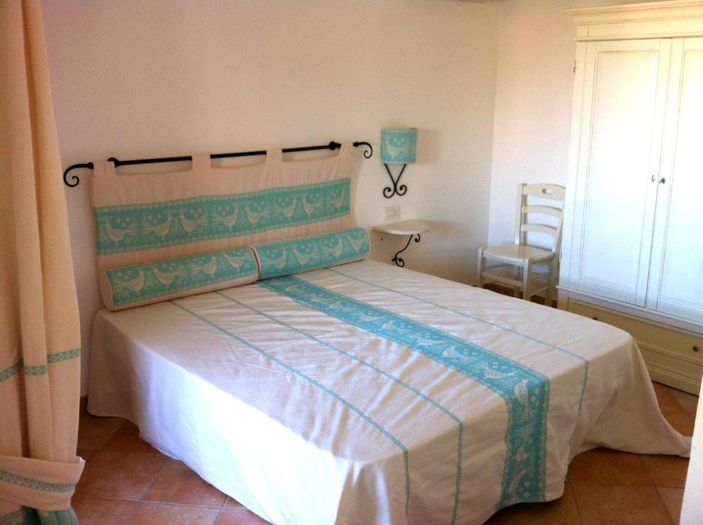 Sardinia Beach Apartments อาเญ็นตู ห้อง รูปภาพ